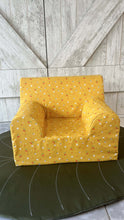 Încarcă imaginea în vizualizatorul Galerie, Fotoliu pentru Copii, Galben Muștar cu Cireșe, Bumbac, TWINDECO Cherries Kids Armchair