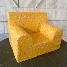 Încarcă imaginea în vizualizatorul Galerie, Fotoliu pentru Copii, Galben Muștar cu Cireșe, Bumbac, TWINDECO Cherries Kids Armchair