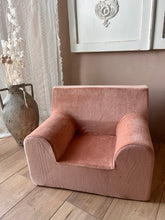 Încarcă imaginea în vizualizatorul Galerie, Fotoliu pentru Copii Roz Vintage, Catifea, TWINDECO Old Pink Velvet