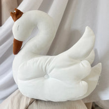 Încarcă imaginea în vizualizatorul Galerie, Jucărie Textilă Lebădă din Catifea, White Swan TWINDECO Serenity