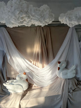 Încarcă imaginea în vizualizatorul Galerie, Jucărie Textilă Lebădă din Catifea, White Swan TWINDECO Serenity