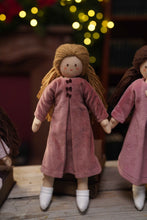 Încarcă imaginea în vizualizatorul Galerie, Twinkle Doll TWINDECO Old Pink Velvet, papusa textila, 35 cm