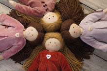 Încarcă imaginea în vizualizatorul Galerie, Twinkle Doll TWINDECO Antique Pink Velvet, papusa textila, 35 cm
