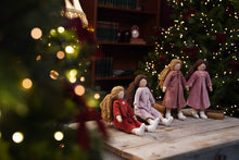 Încarcă imaginea în vizualizatorul Galerie, Twinkle Doll TWINDECO Old Pink Velvet, papusa textila, 35 cm