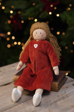 Încarcă imaginea în vizualizatorul Galerie, Twinkle Doll TWINDECO Rusty Velvet, papusa textila, 35 cm