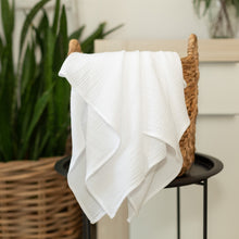 Încarcă imaginea în vizualizatorul Galerie, Păturică muselină Albă, 120x100cm, TWINDECO White Cotton Flower