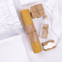 Încarcă imaginea în vizualizatorul Galerie, Set Trusou Botez Alb Muselină Dublată TWINDECO White Cotton Flower