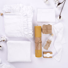 Încarcă imaginea în vizualizatorul Galerie, Set Trusou Botez Alb Muselină Dublată TWINDECO White Cotton Flower