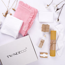 Încarcă imaginea în vizualizatorul Galerie, Set Trusou Botez Roz Muselină Dublată TWINDECO Pink Cotton Flower