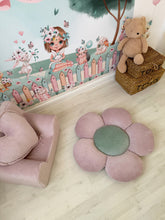 Încarcă imaginea în vizualizatorul Galerie, Pernă Floare, TWINDECO Velvet Flower Cushion
