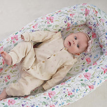 Încarcă imaginea în vizualizatorul Galerie, Baby Nest cu Maci Roz/Alb, bumbac organic, TWINDECO Poppy Field