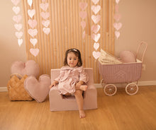 Încarcă imaginea în vizualizatorul Galerie, Fotoliu pentru Copii Roz pudrat, Catifea, TWINDECO Dusty Pink Velvet