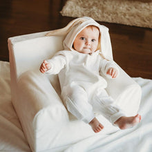 Încarcă imaginea în vizualizatorul Galerie, Fotoliu pentru Copii Alb Catifea