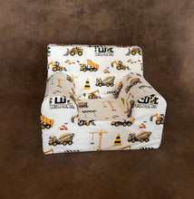 Încarcă imaginea în vizualizatorul Galerie, Fotoliu pentru Copii, Alb cu Excavatoare, Bumbac, TWINDECO Excavators Kids Armchair
