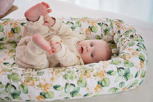 Încarcă imaginea în vizualizatorul Galerie, Baby Nest Eucalipt Verde/Alb, bumbac organic, TWINDECO Eucalyptus