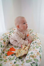 Încarcă imaginea în vizualizatorul Galerie, Baby Nest Eucalipt Verde/Alb, bumbac organic, TWINDECO Eucalyptus