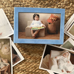 Ramă foto bebe cutie pentru fotografii Albastră Catifea