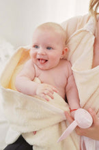 Încarcă imaginea în vizualizatorul Galerie, BebeHug - prosop pentru bebeluși, Hands-free, frotir 100% bumbac