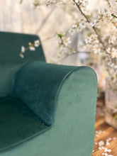Încarcă imaginea în vizualizatorul Galerie, Fotoliu pentru Copii, Verde Smarald, Catifea rezistentă de Tapițerie, TWINDECO Emerald Green Velvet Media 1 of 14