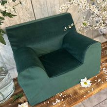 Încarcă imaginea în vizualizatorul Galerie, Fotoliu pentru Copii, Verde Smarald, Catifea rezistentă de Tapițerie, TWINDECO Emerald Green Velvet Media 1 of 14