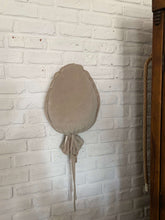 Încarcă imaginea în vizualizatorul Galerie, Balon din catifea bej, decorațiune perete camera copilului, TWINDECO Beige Velvet Balloon