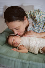 Încarcă imaginea în vizualizatorul Galerie, Baby Nest din Muselina TWINDECO menta
