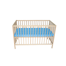 Încarcă imaginea în vizualizatorul Galerie, Cearceaf Elastic Impermeabil Albastru dublat 2in1, 120x60, bumbac organic cu interior captusit impermeabil
