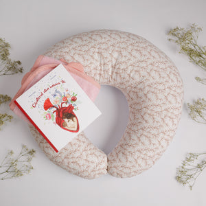 Set Cadou pentru Gravide cu perna alaptare, prosop 100x100 cm + BONUS carte CADOU