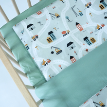Încarcă imaginea în vizualizatorul Galerie, Set lenjerie bumbac organic, patut 120x60, 3 piese casute mint, TWINDECO
