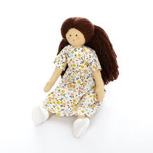 Încarcă imaginea în vizualizatorul Galerie, Twinkle Doll TWINDECO cu Rochie Alba cu Flori, papusa textila, 35 cm
