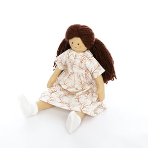 Twinkle Doll TWINDECO cu Rochie cu imprimeu bej, papusa textila, 35 cm