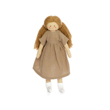 Încarcă imaginea în vizualizatorul Galerie, Twinkle Doll TWINDECO Muselina Maro, papusa textila, 35 cm
