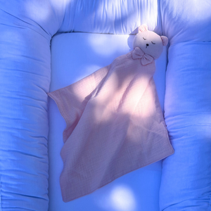 Cadou jucarie nou nascut, minipăturică somn bebe Ursuleț roz, muselină, TWINDECO Pink Sleepy Teddy