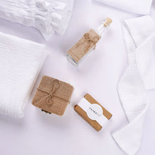 Încarcă imaginea în vizualizatorul Galerie, Set trusou Muselina, TWINDECO Pure White pentru fetită/băiat alb cu volanașe, 7 piese
