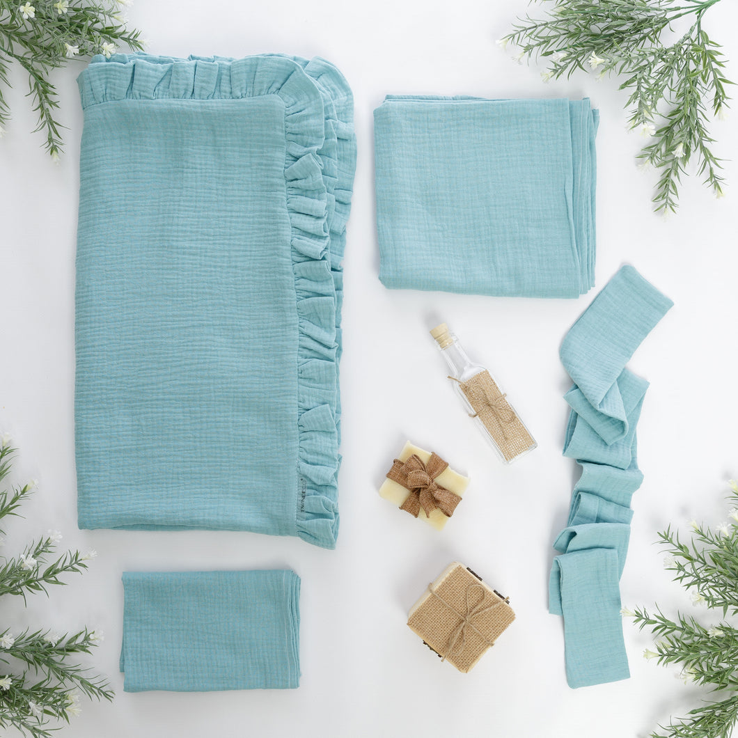 Set Trusou Botez Muselină Albastru Cyan Dublată TWINDECO Cyan Cotton Flower