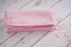 Prosop roz de baie cu glugă pentru copii TWINDECO Rose