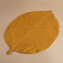 Încarcă imaginea în vizualizatorul Galerie, Saltea de joacă frunză TWINDECO Leaf Mat
